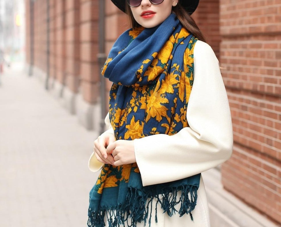 Elegant Fine Wool Luxury Blanket Scarf